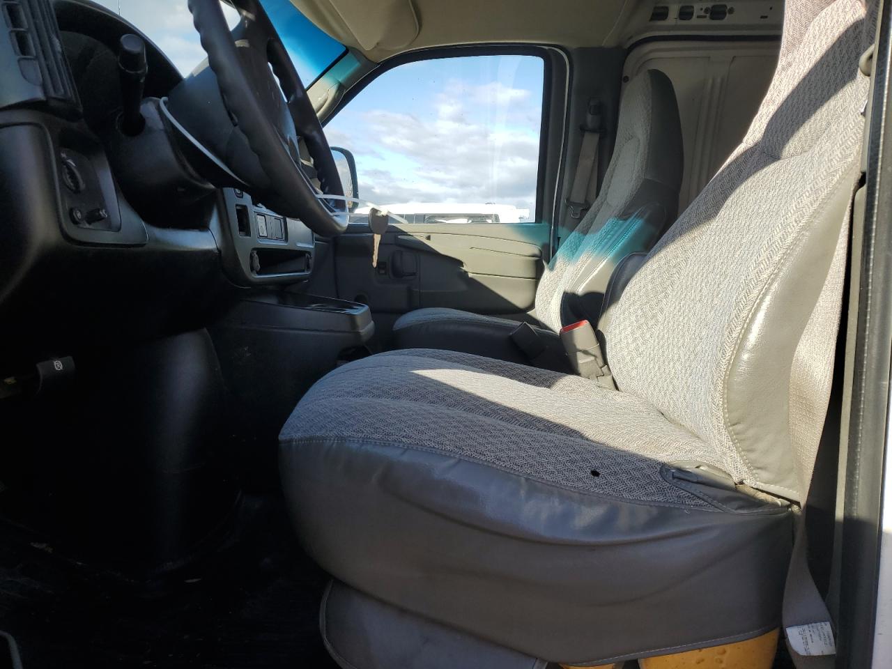 2007 Chevrolet Express G2500 VIN: 1GCGG25V971253199 Lot: 90725485