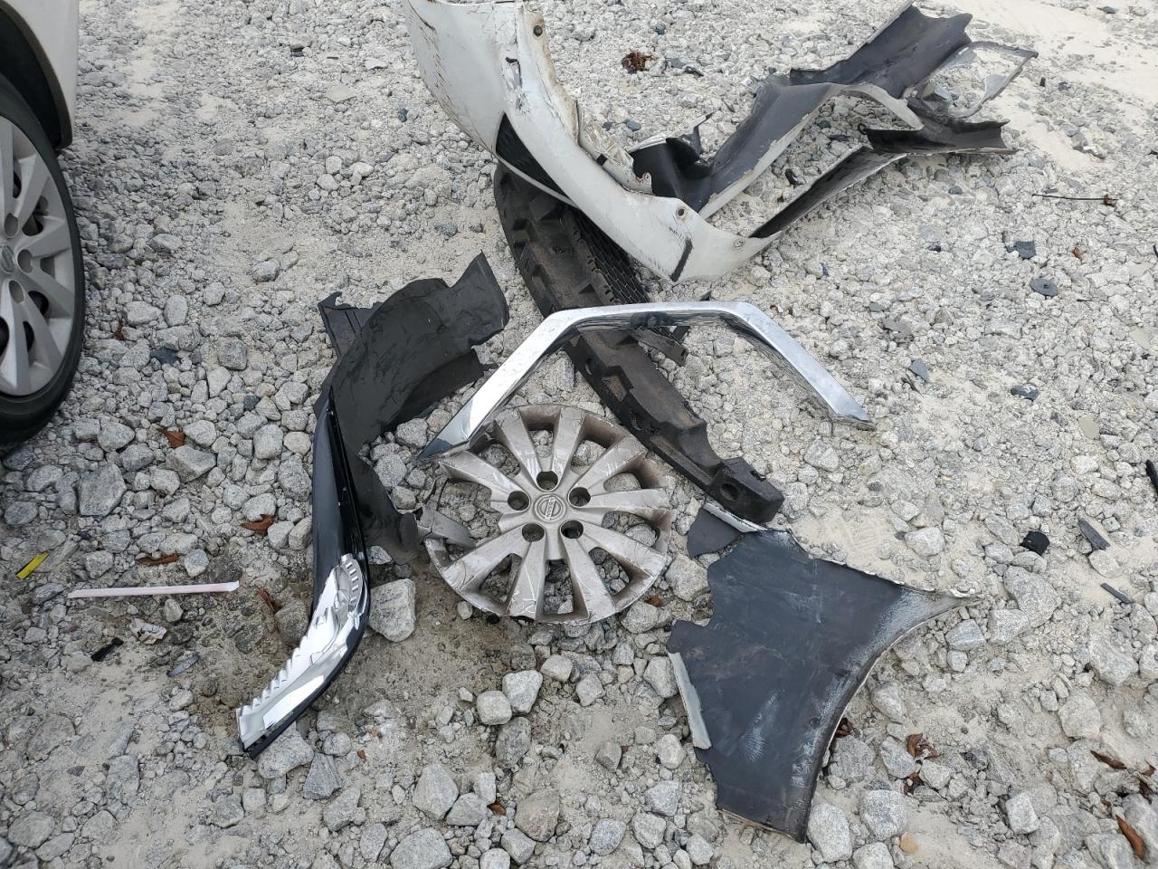 2017 Nissan Sentra S VIN: 3N1AB7AP0HY396342 Lot: 85555705