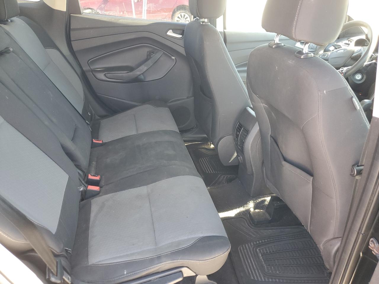 2017 Ford Escape Se VIN: 1FMCU9GD0HUB82328 Lot: 81983005