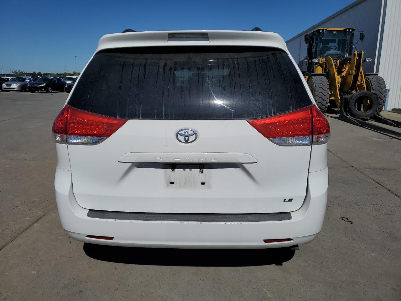 2011 Toyota Sienna Le VIN: 5TDKK3DC6BS143558 Lot: 82286605