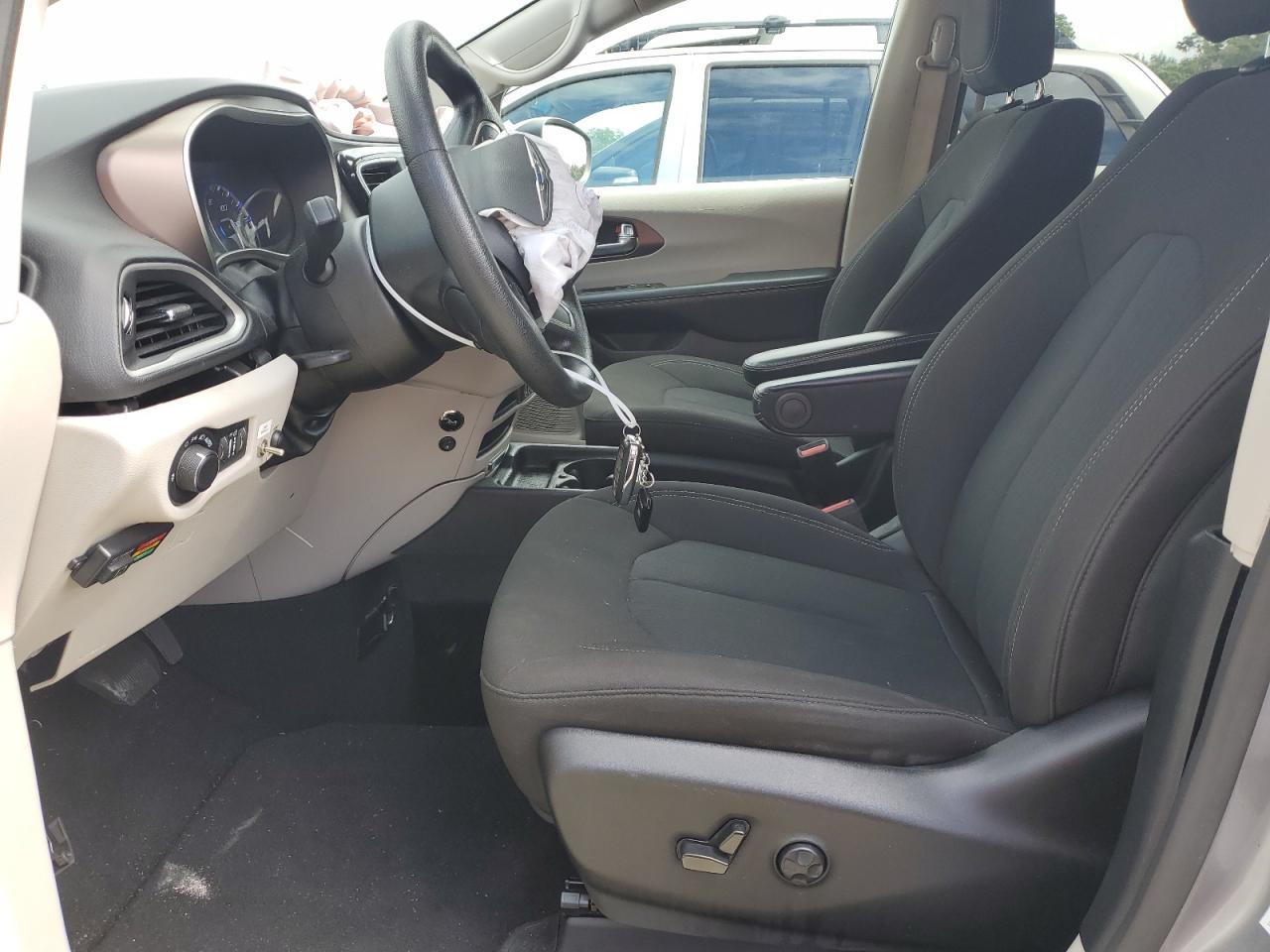 2021 Chrysler Voyager Lx VIN: 2C4RC1CG2MR554276 Lot: 85139945