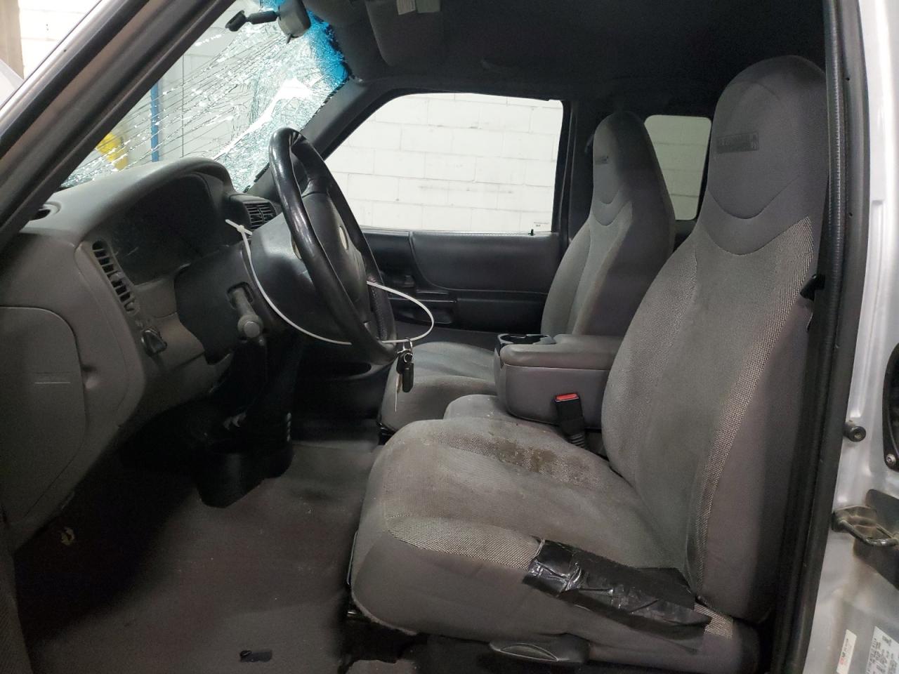 2002 Ford Ranger Super Cab VIN: 1FTZR45E42PA18763 Lot: 90391895