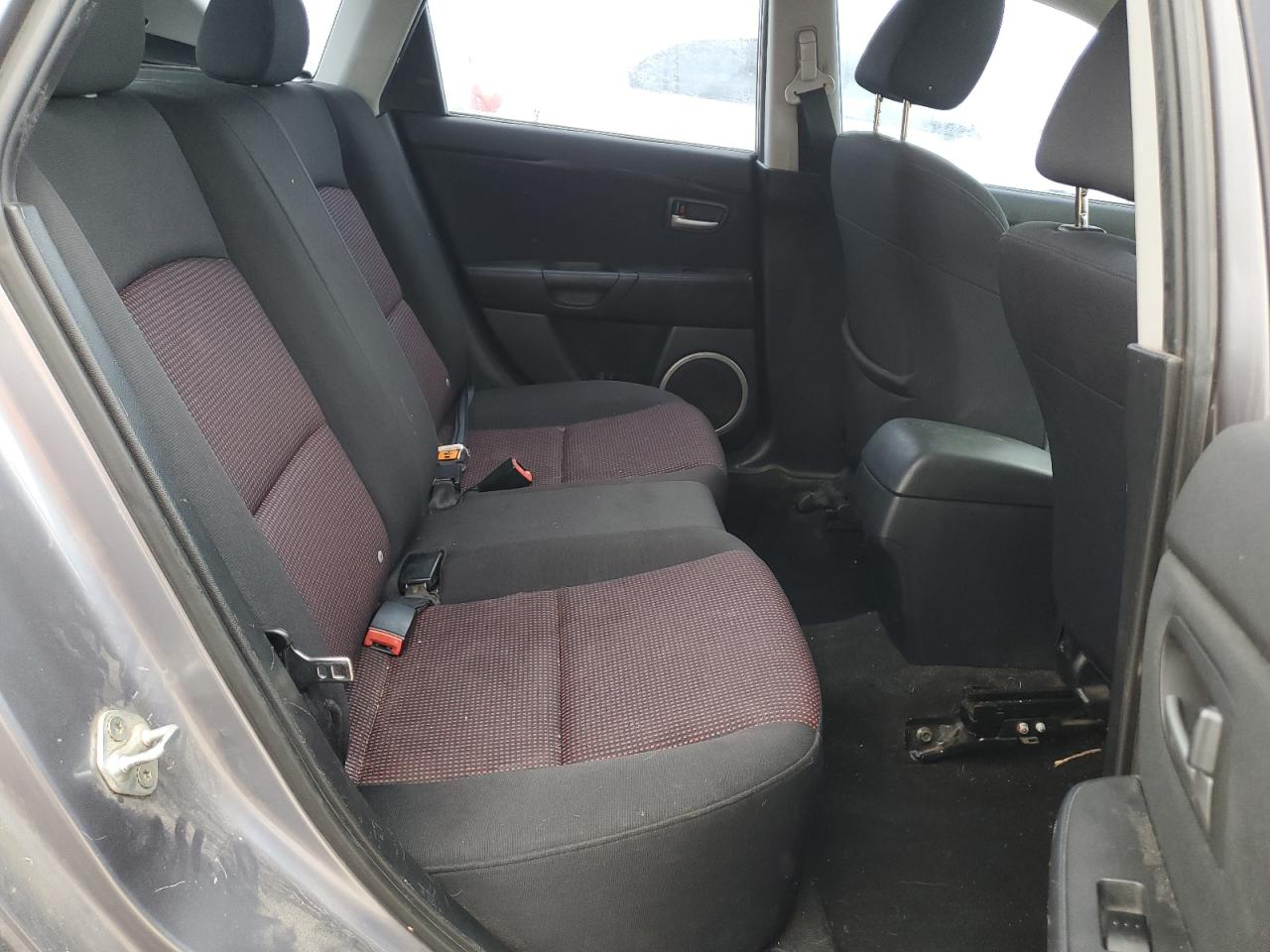 2005 Mazda 3 Hatchback VIN: JM1BK143251227379 Lot: 85910605