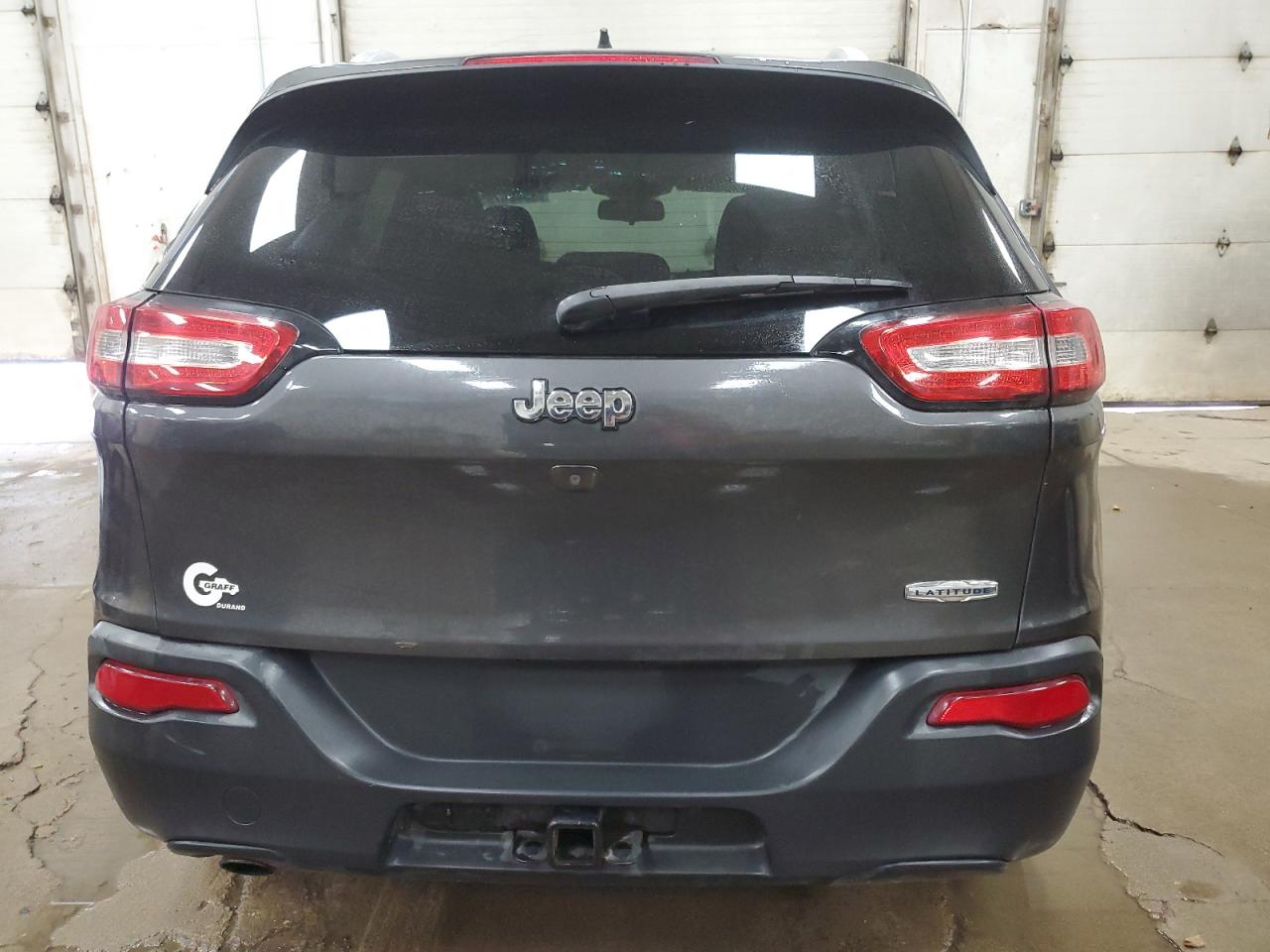 2015 Jeep Cherokee Latitude VIN: 1C4PJLCB8FW676700 Lot: 85496795