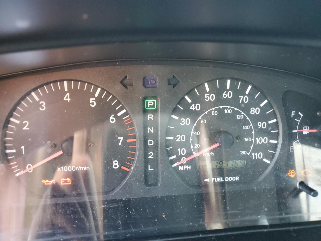 1998 Toyota Sienna Le VIN: 4T3ZF13C6WU088798 Lot: 87411235