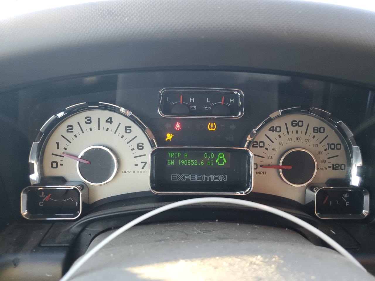 2013 Ford Expedition Limited VIN: 1FMJU1K58DEF24802 Lot: 87069495