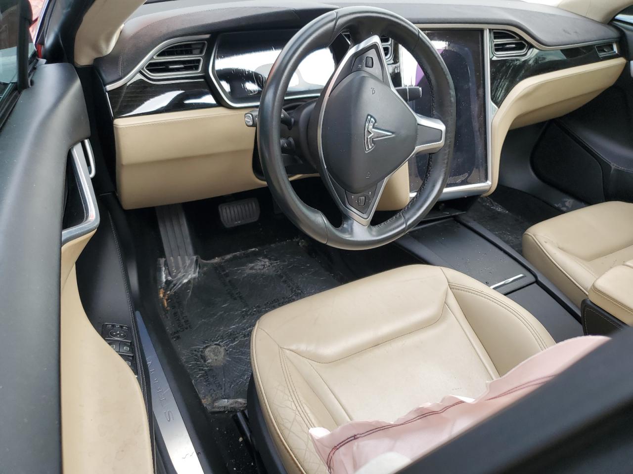 2016 Tesla Model S VIN: 5YJSA1E15GF160240 Lot: 86126255