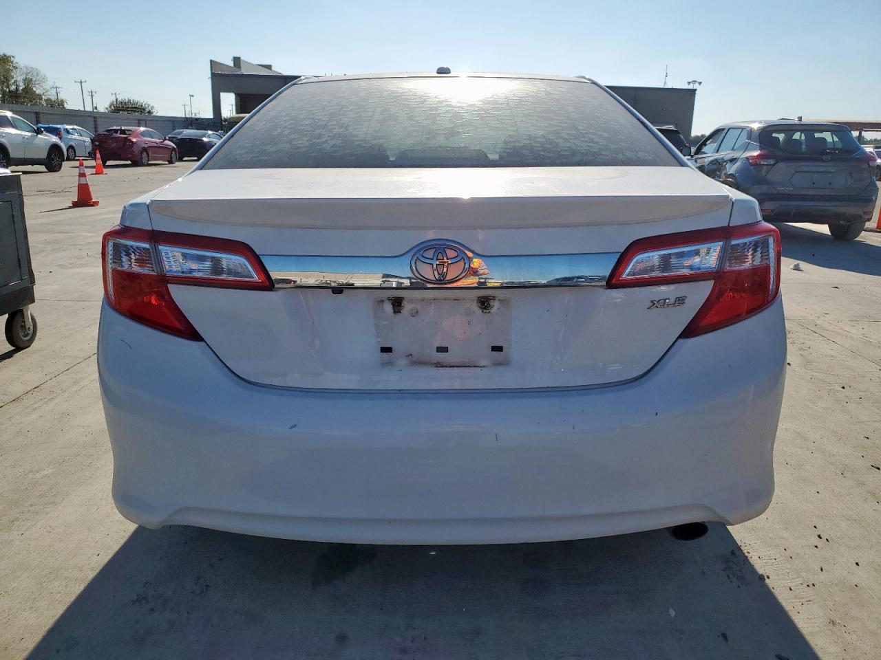 2014 Toyota Camry L VIN: 4T1BF1FK4EU381756 Lot: 82369705