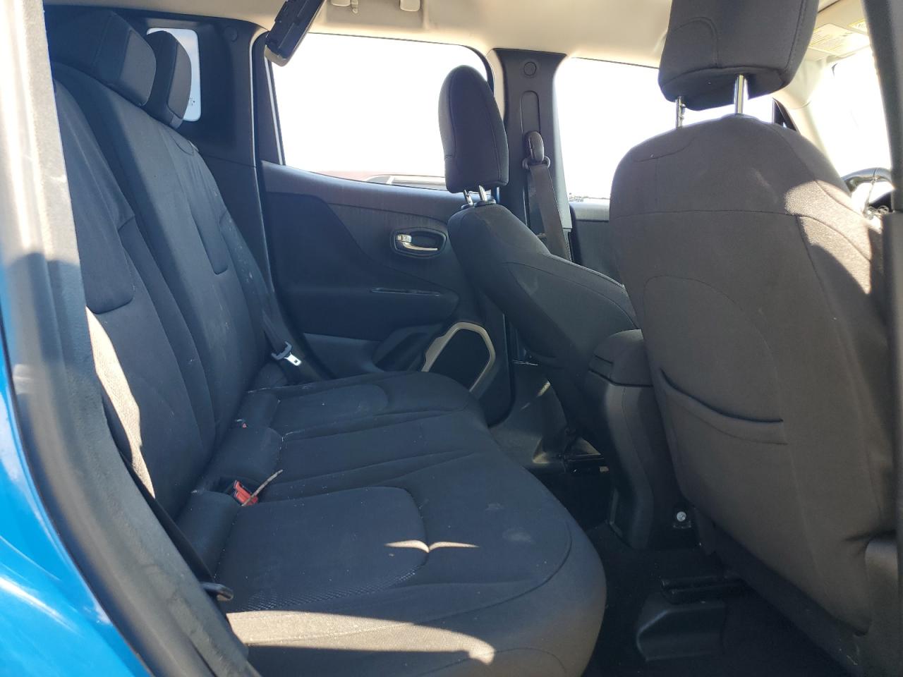 2015 Jeep Renegade Latitude VIN: ZACCJABT1FPB35806 Lot: 81829595