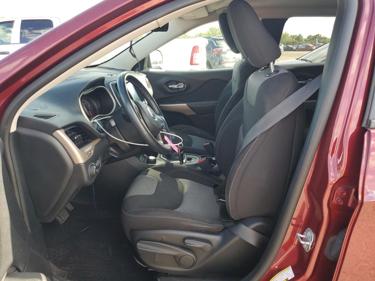 2018 Jeep Cherokee Latitude VIN: 1C4PJMCX5JD622499 Lot: 85121585