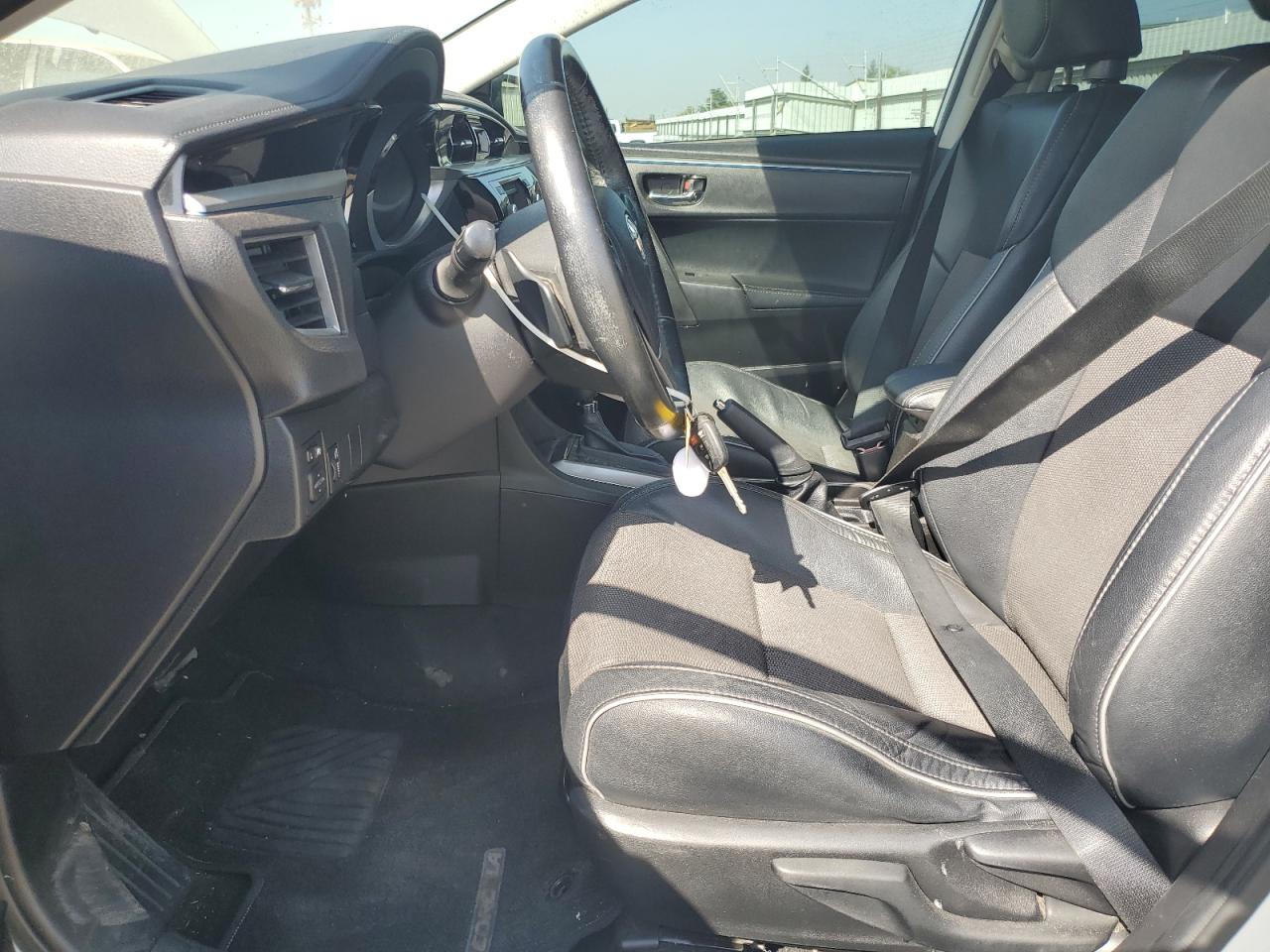 2016 Toyota Corolla L VIN: 5YFBURHE2GP490863 Lot: 82453725