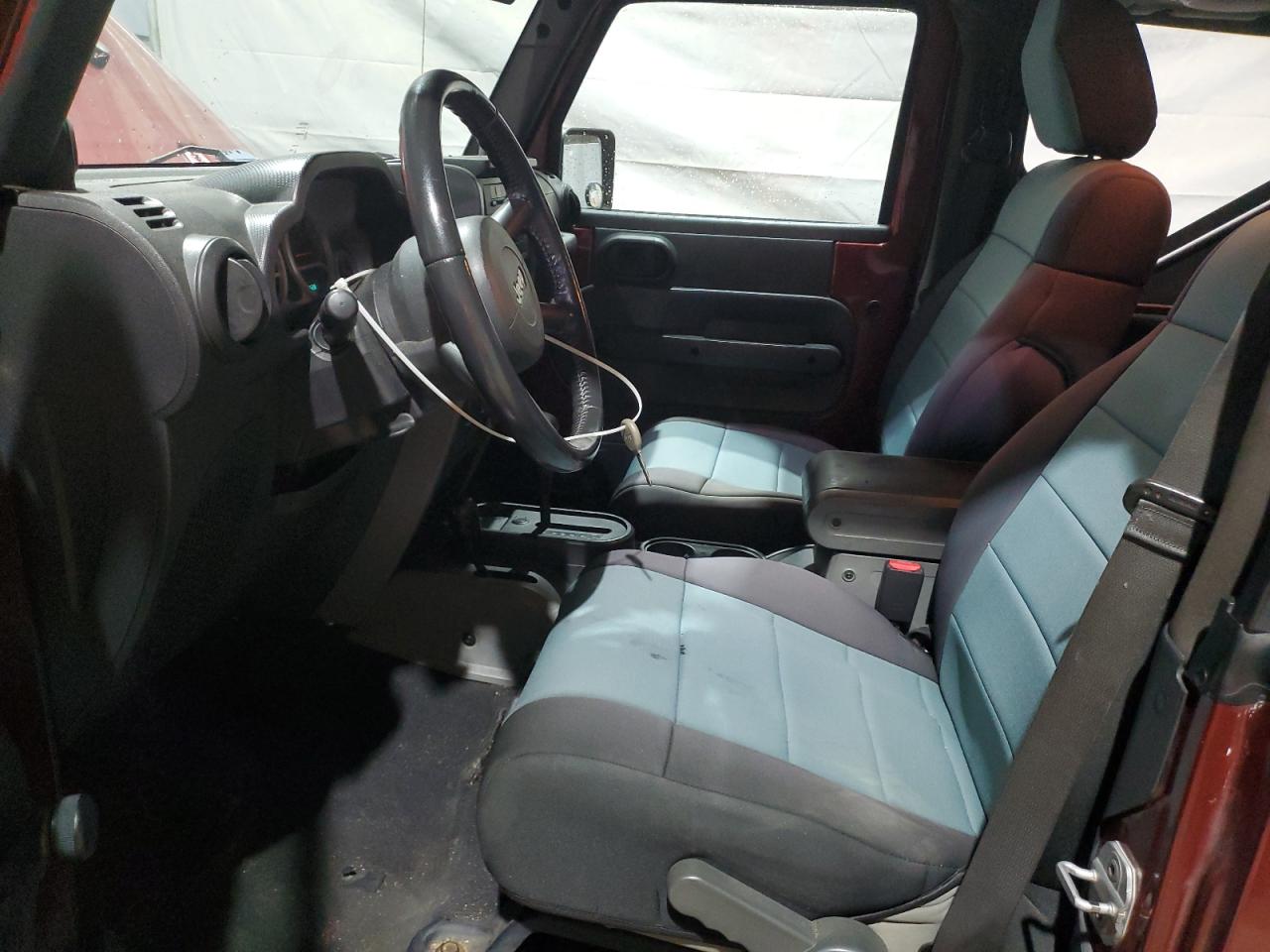 2010 Jeep Wrangler Sport VIN: 1J4AA2D15AL176469 Lot: 85846285