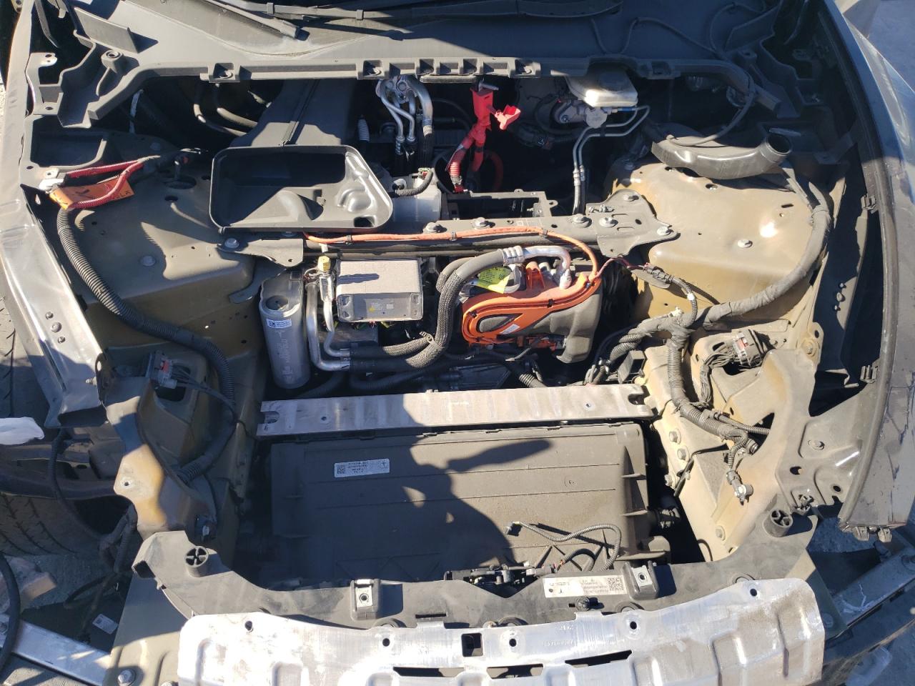 2024 Tesla Model Y VIN: 7SAYGDEE4RF106849 Lot: 90645705