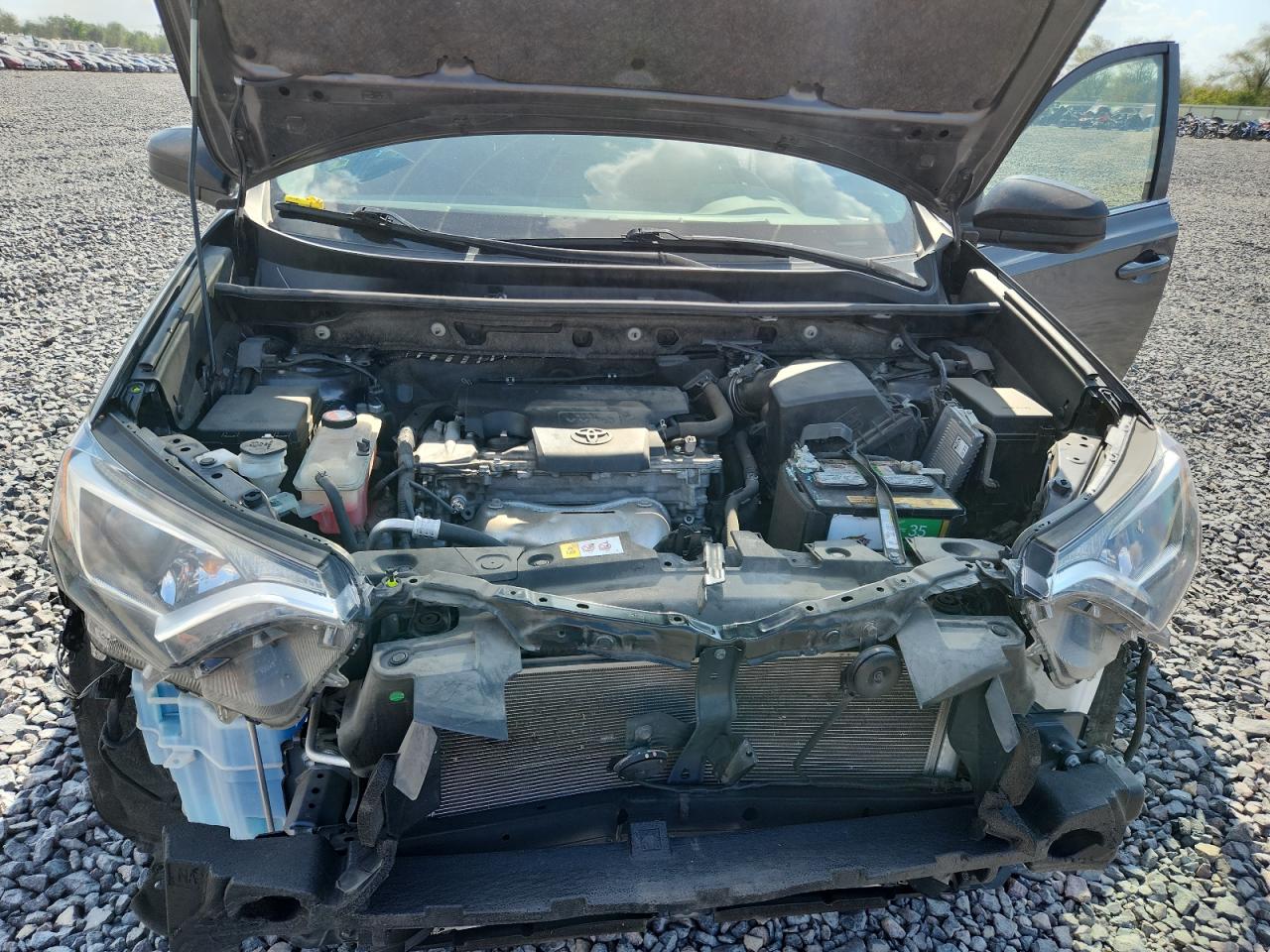 2016 Toyota Rav4 Le VIN: JTMBFREV4GJ099376 Lot: 84880155