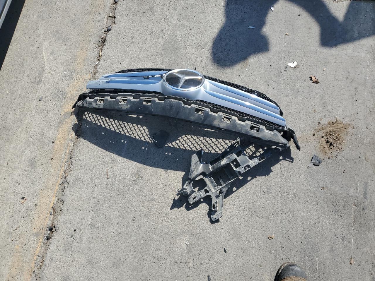 2015 Mercedes-Benz C 300 VIN: 55SWF4JB9FU077068 Lot: 82726215