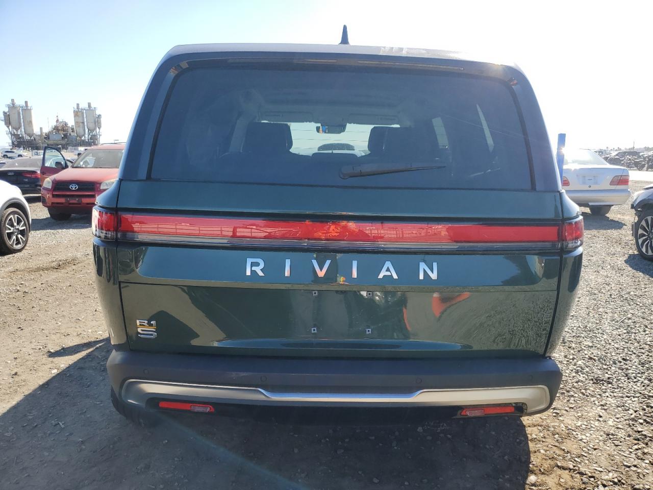 2023 Rivian R1S Adventure VIN: 7PDSGABA1PN010476 Lot: 89556395