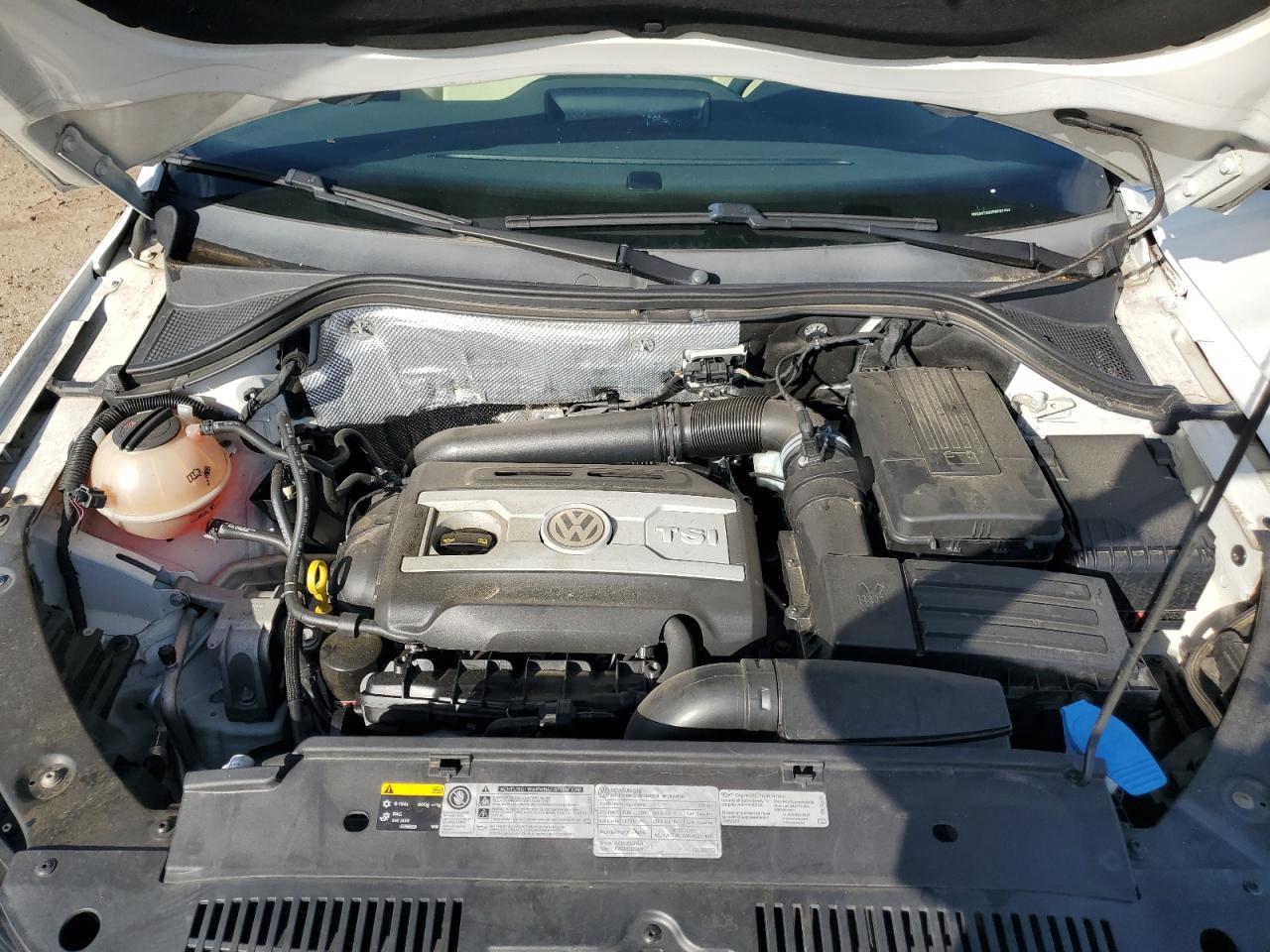 2015 Volkswagen Tiguan S VIN: WVGAV7AX3FW582994 Lot: 81964165