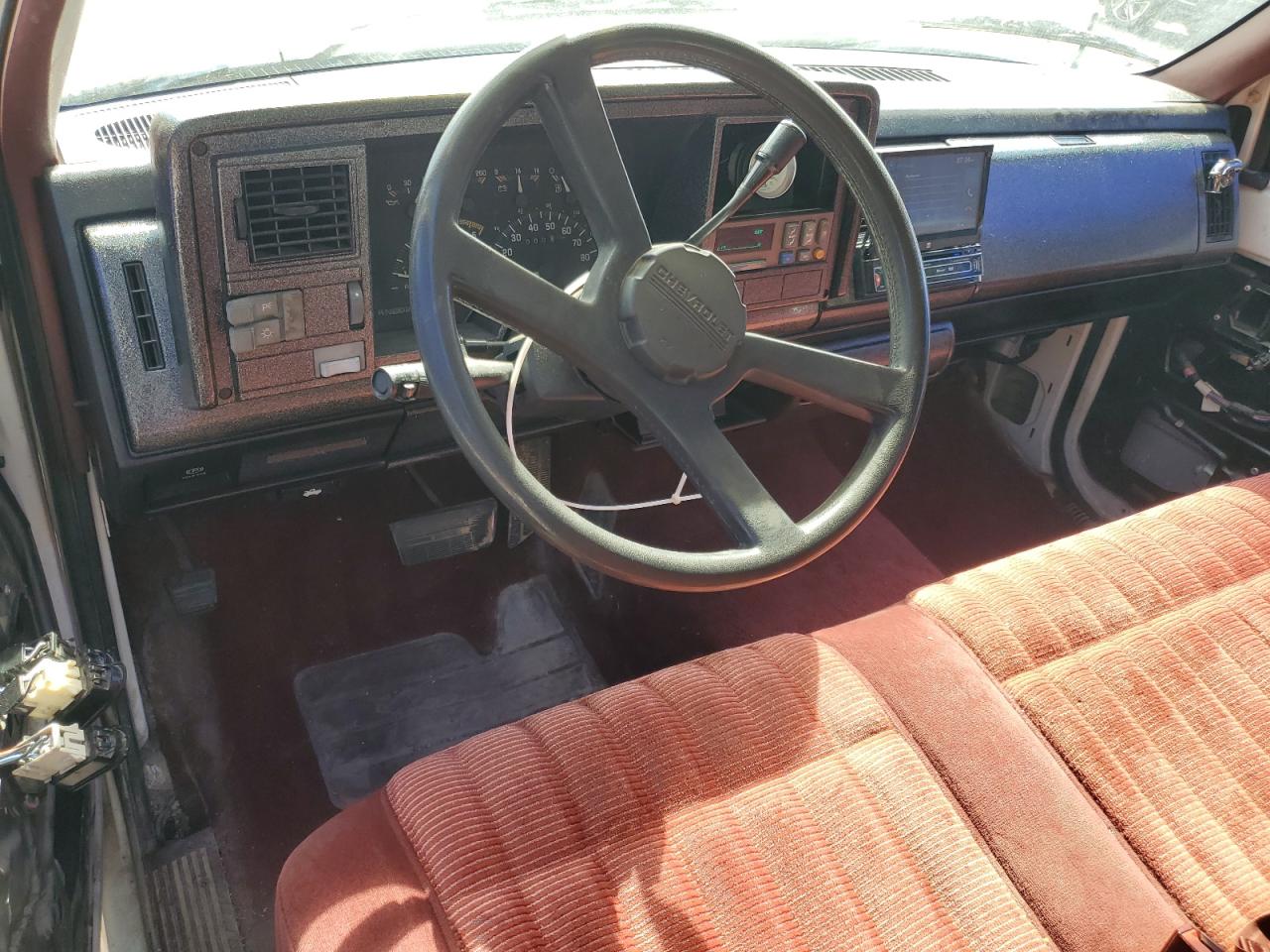 1993 Chevrolet Gmt-400 C1500 VIN: 1GCDC14K7PZ190363 Lot: 81367925