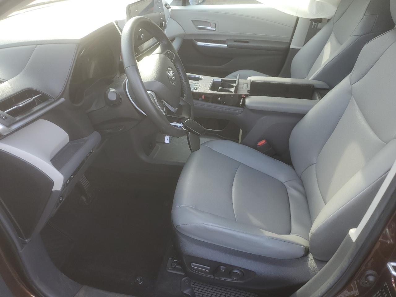 2023 Toyota Sienna Xle VIN: 5TDJSKFC0PS104927 Lot: 84951415