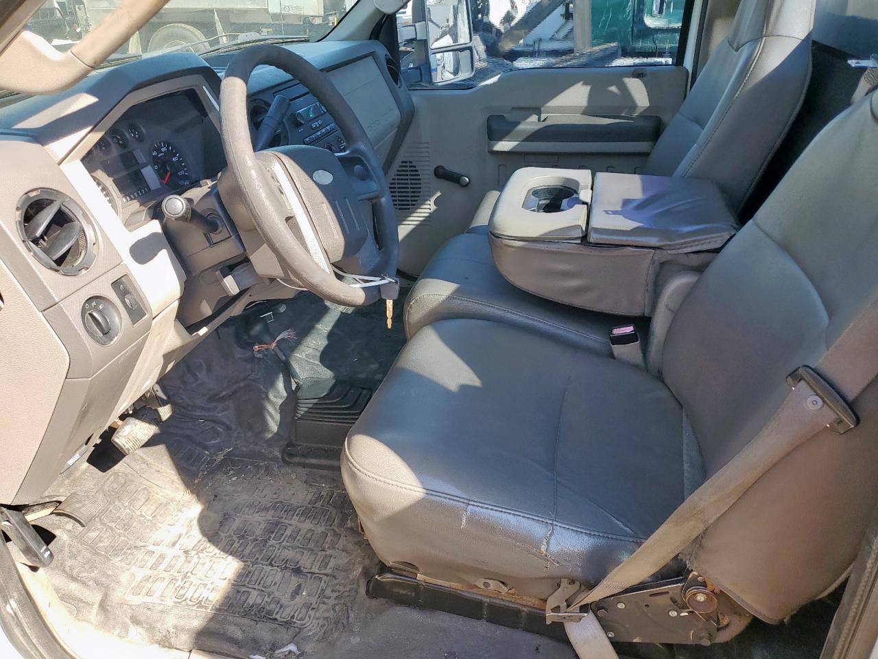2008 Ford F550 Super Duty VIN: 1FDAF57R18EA20644 Lot: 85336585
