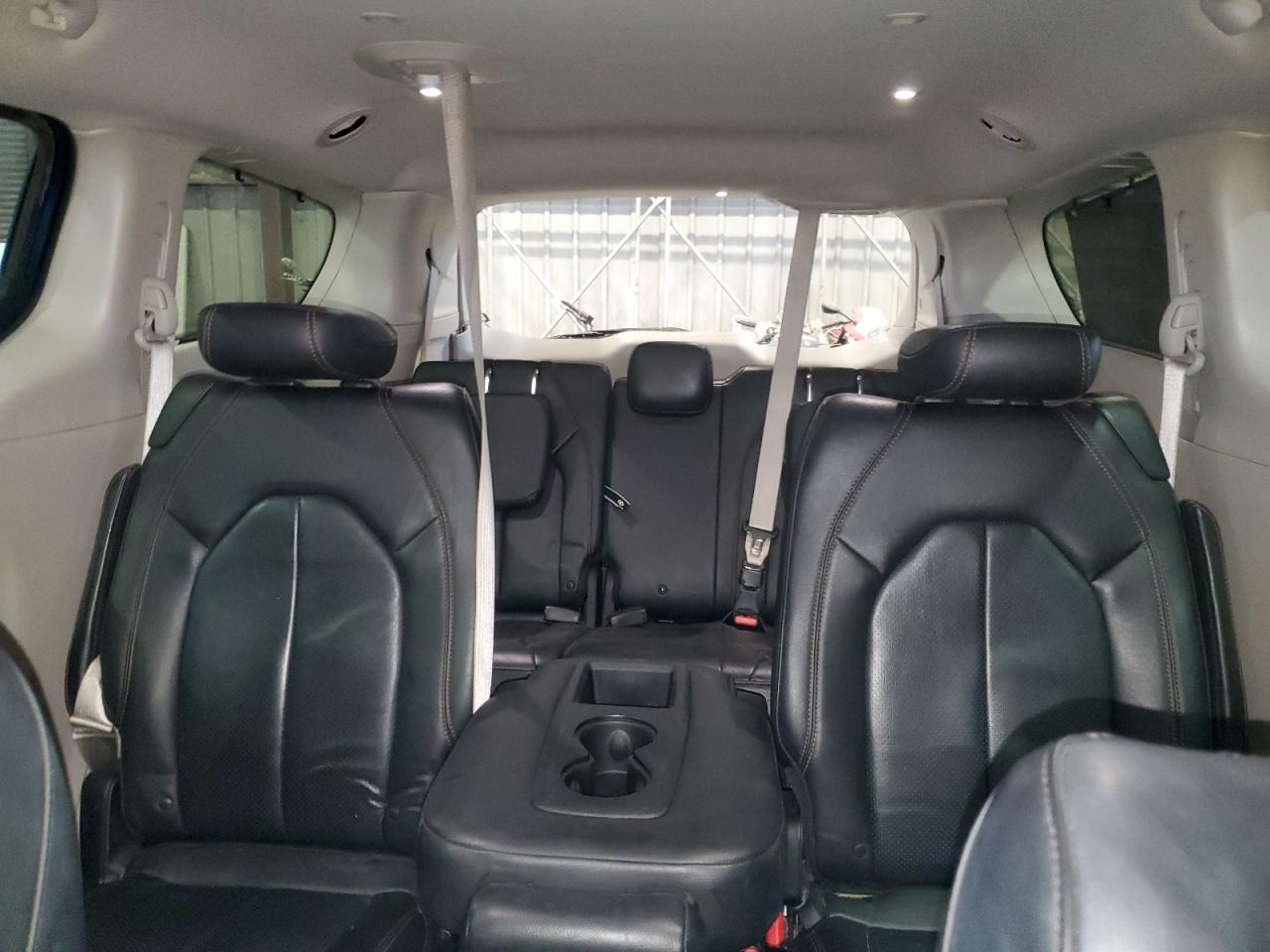 2018 Chrysler Pacifica Touring L VIN: 2C4RC1BG9JR316938 Lot: 80792195