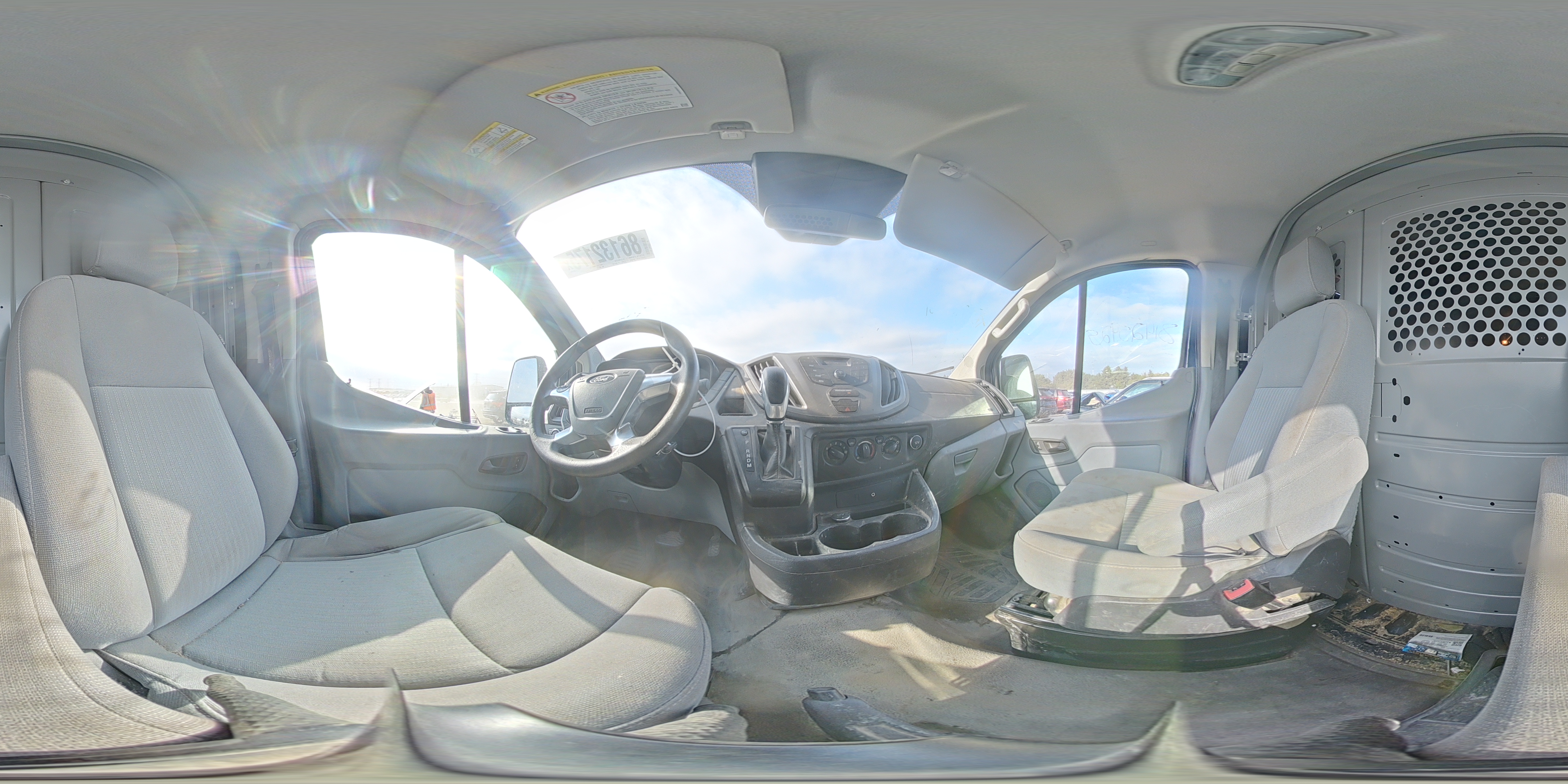 2016 Ford Transit Cargo Van T- VIN: 1FTYR1ZMXGKA67319 Lot: 86132175