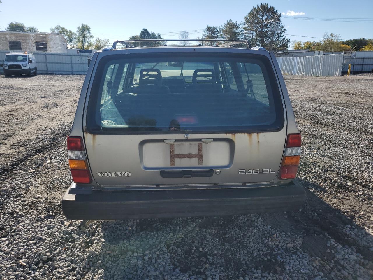 1990 Volvo 240 Base VIN: YV1AA885XL1866653 Lot: 85832325