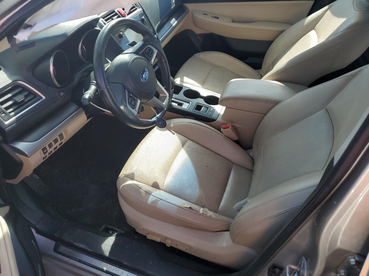 2015 Subaru Legacy 2.5I Limited VIN: 4S3BNAJ61F3063053 Lot: 81806935