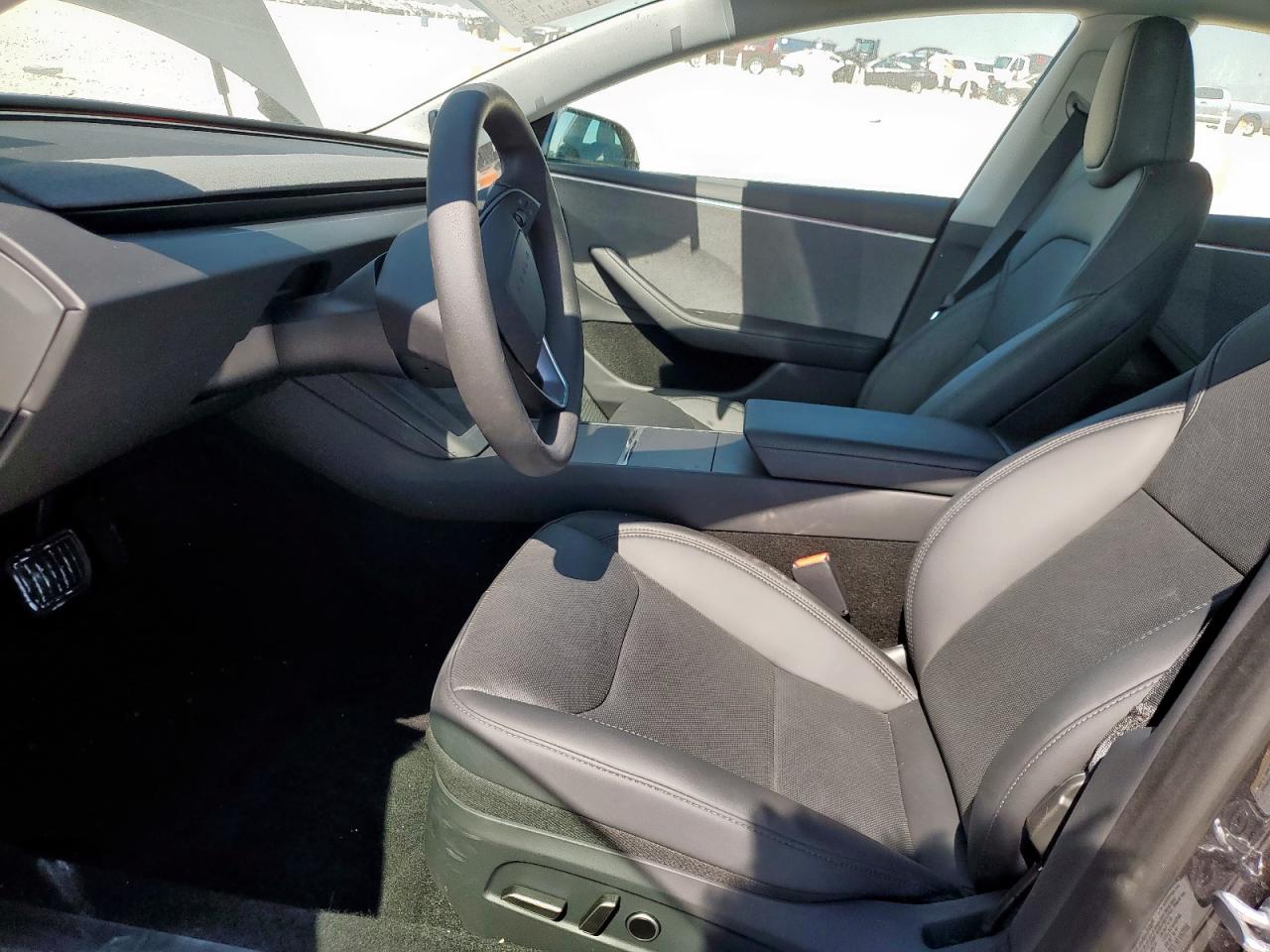 2025 Tesla Model 3 VIN: 5YJ3E1EA8SF008888 Lot: 86312385