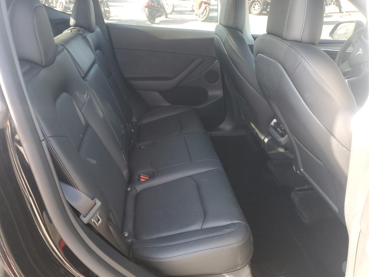 2022 Tesla Model Y VIN: 7SAYGDEE8NF557969 Lot: 86839825