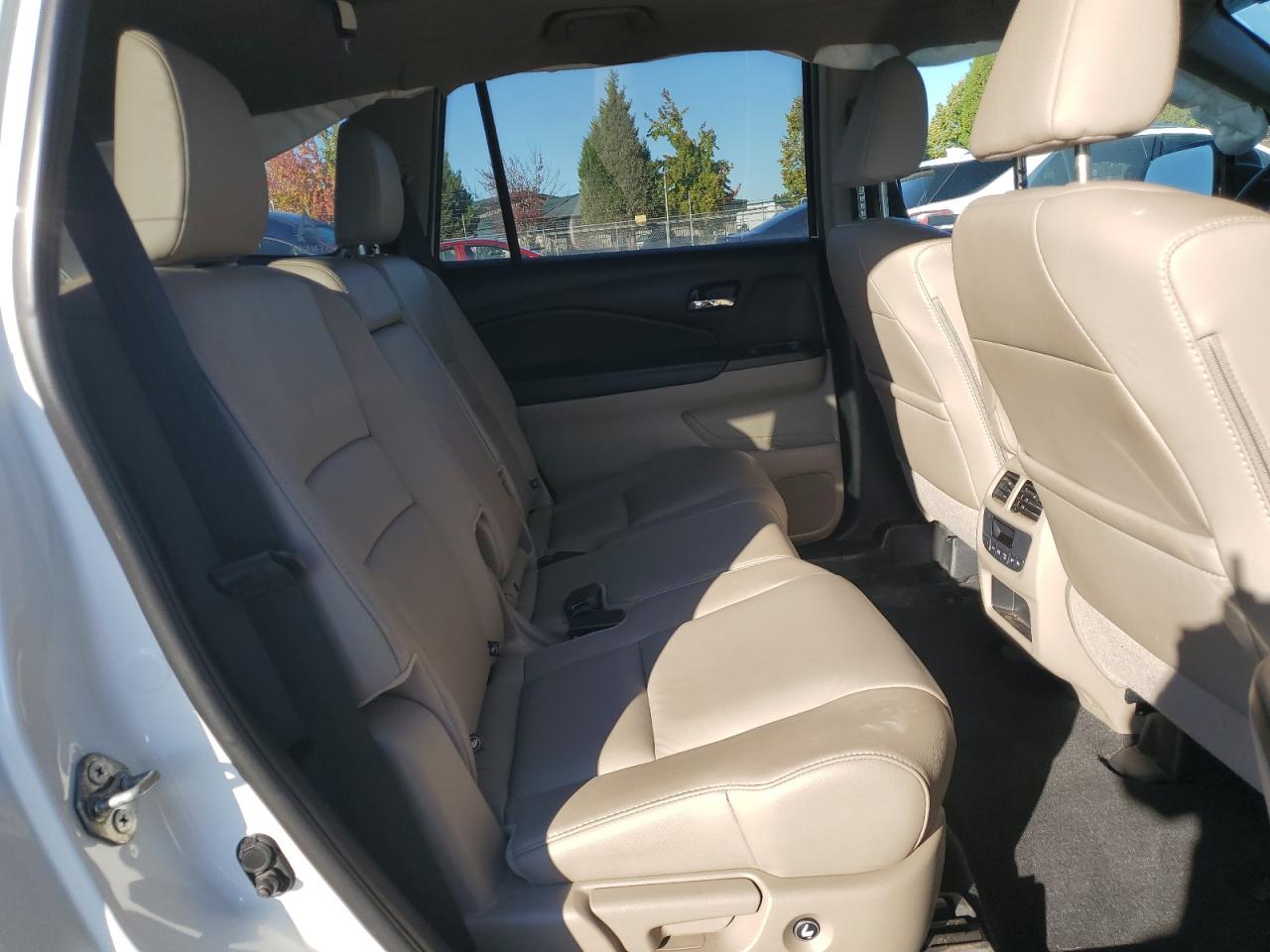 2017 Honda Pilot Exl VIN: 5FNYF6H62HB101695 Lot: 86543855