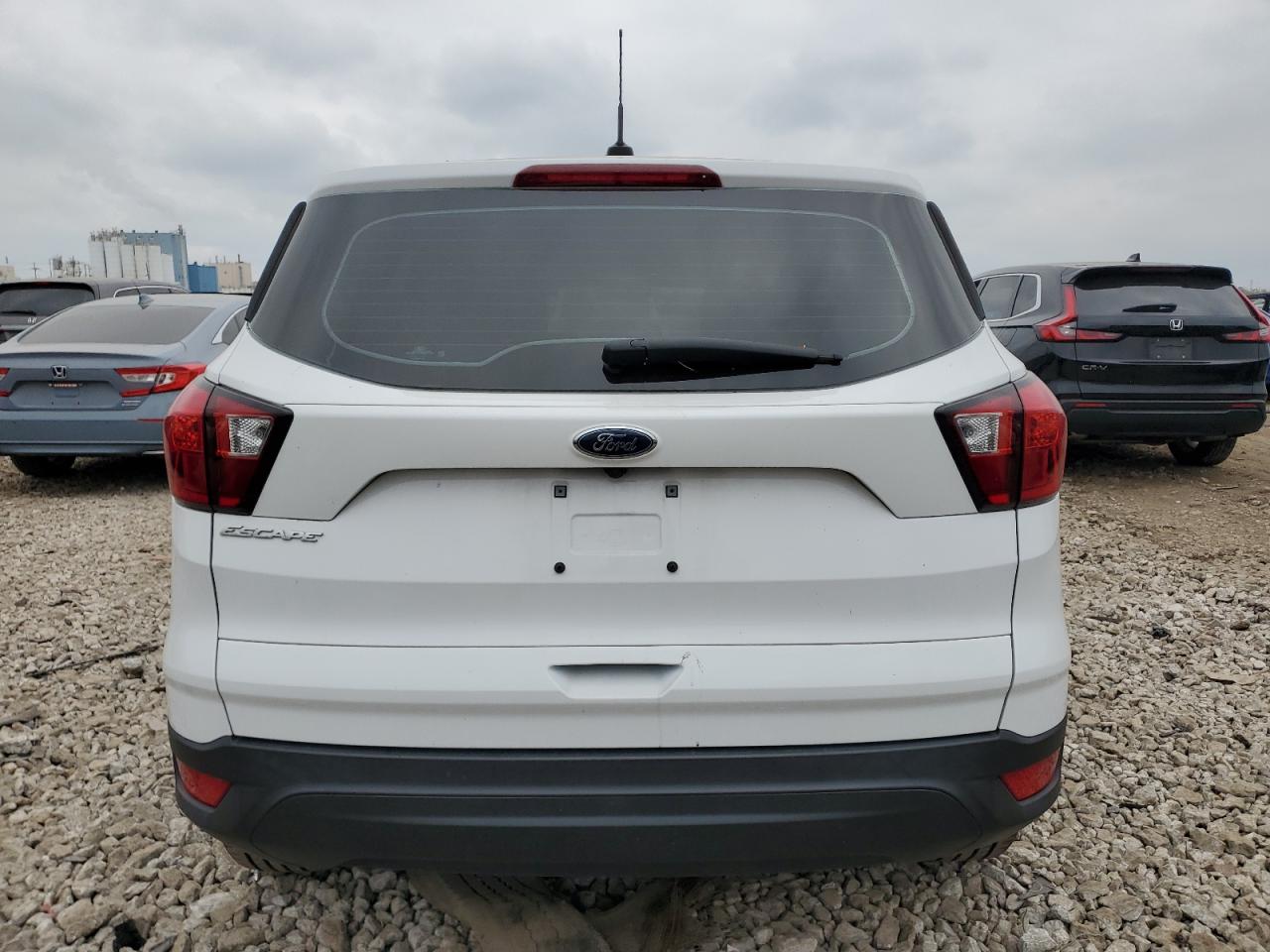 2019 Ford Escape S VIN: 1FMCU0F79KUB97487 Lot: 82378705