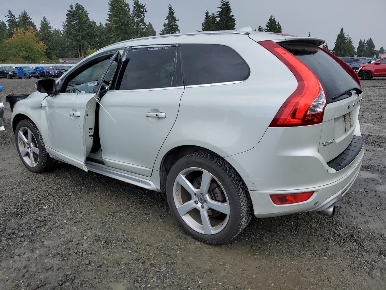 YV4902DZ9D2414137 VOLVO XC60 2013 SILVER Photo 2