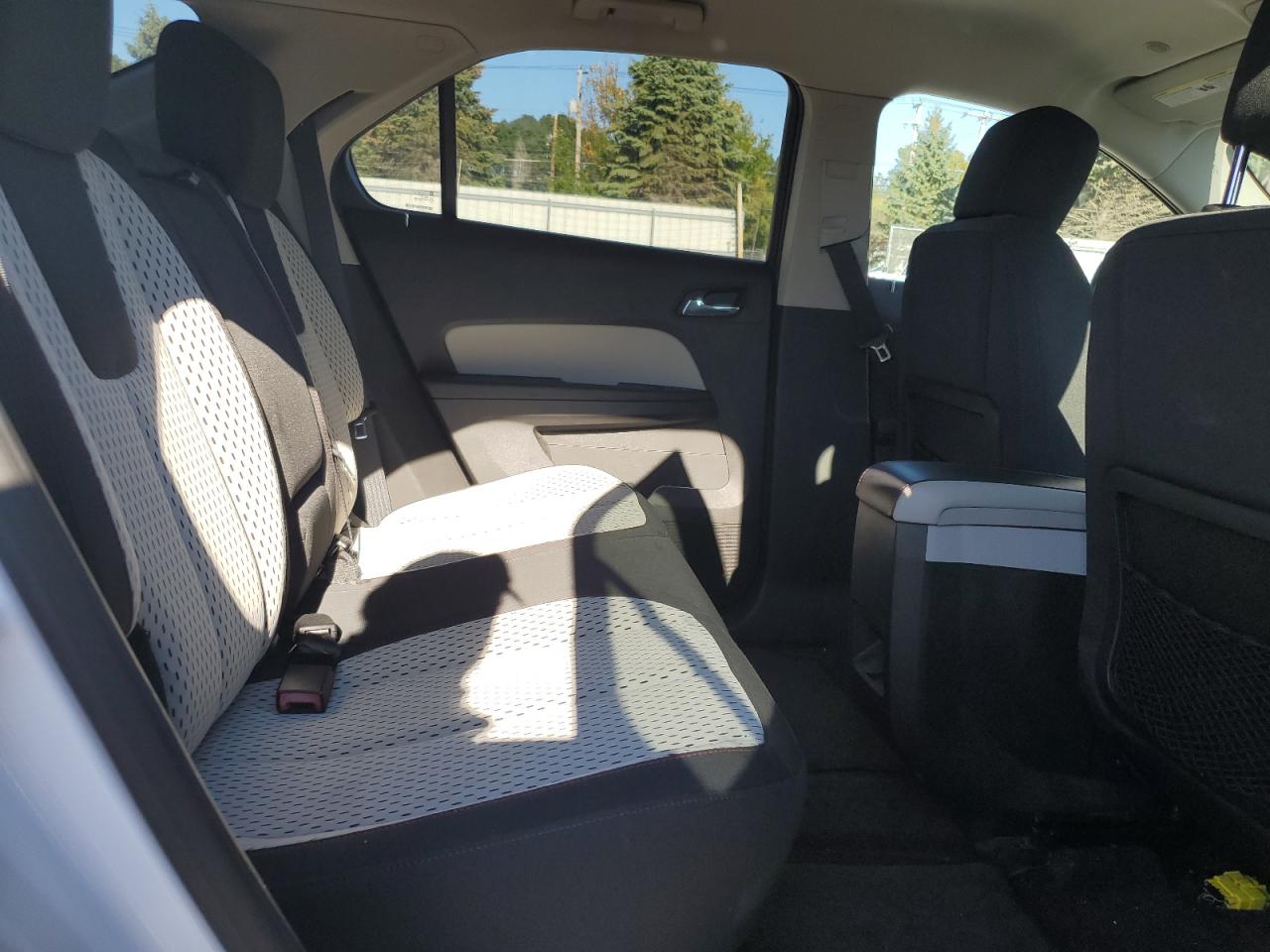 2010 Chevrolet Equinox Ls VIN: 2CNFLCEW8A6350965 Lot: 82145585