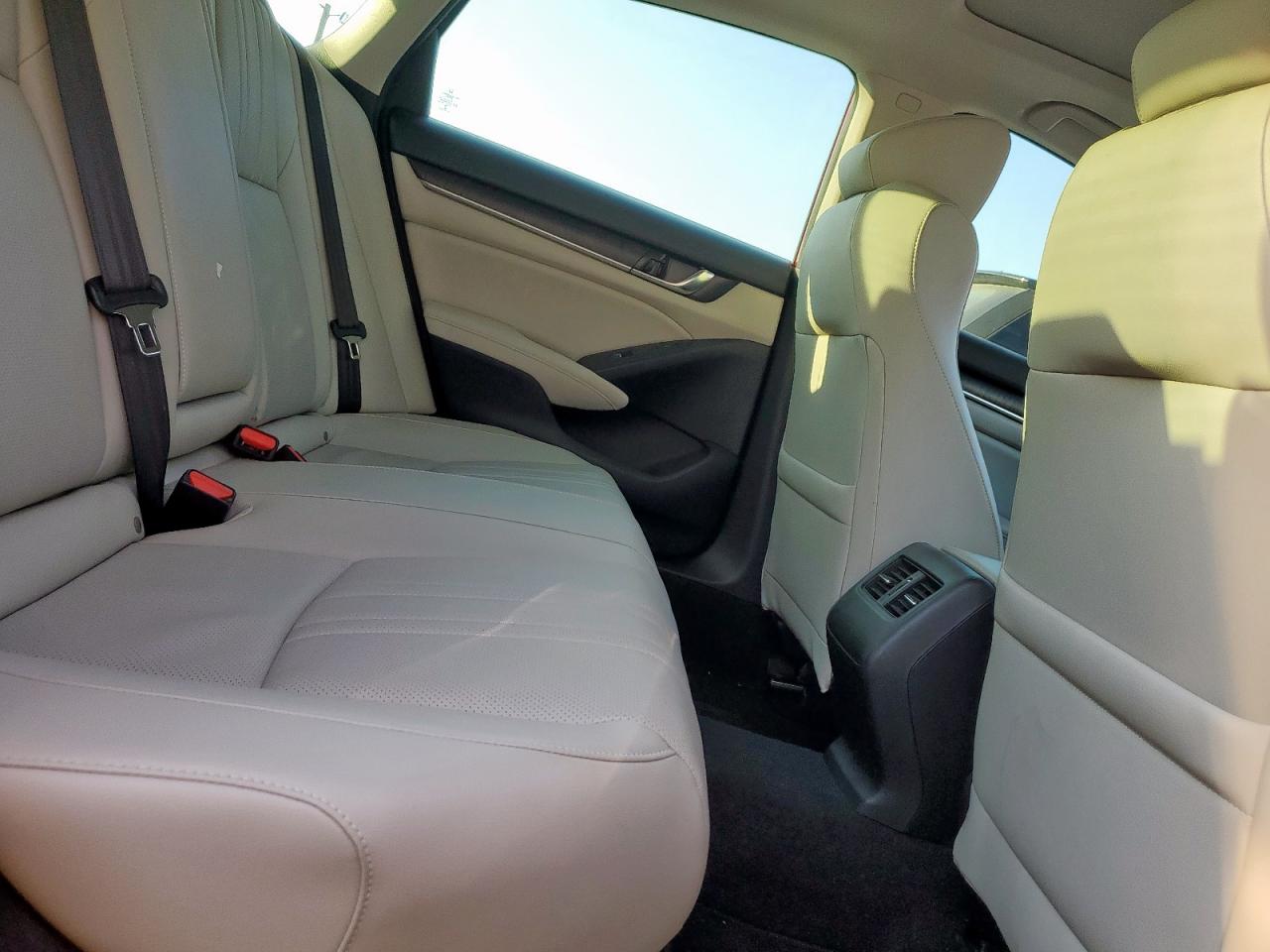 2018 Honda Accord Touring VIN: 1HGCV1F99JA048801 Lot: 85880095