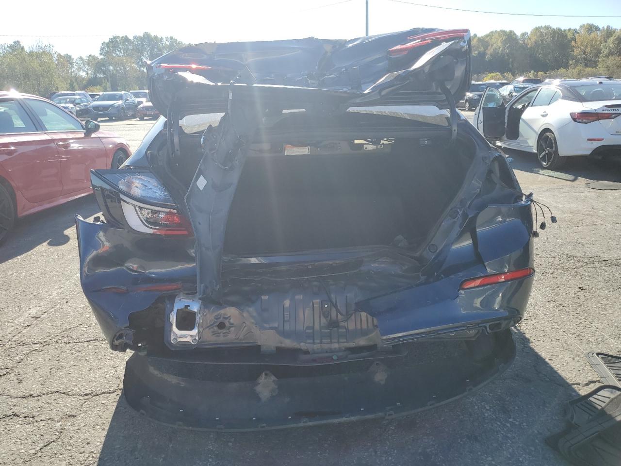 2022 Honda Insight Touring VIN: 19XZE4F95NE008972 Lot: 82601475