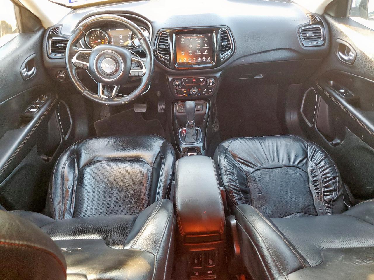 2019 Jeep Compass Limited VIN: 3C4NJCCB4KT725835 Lot: 90801175