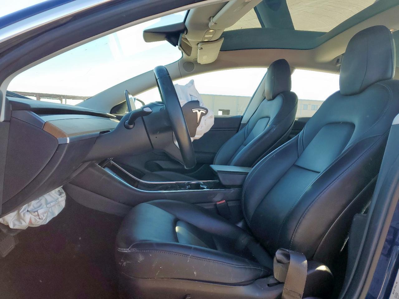 2018 Tesla Model 3 VIN: 5YJ3E1EAXJF034990 Lot: 90368615