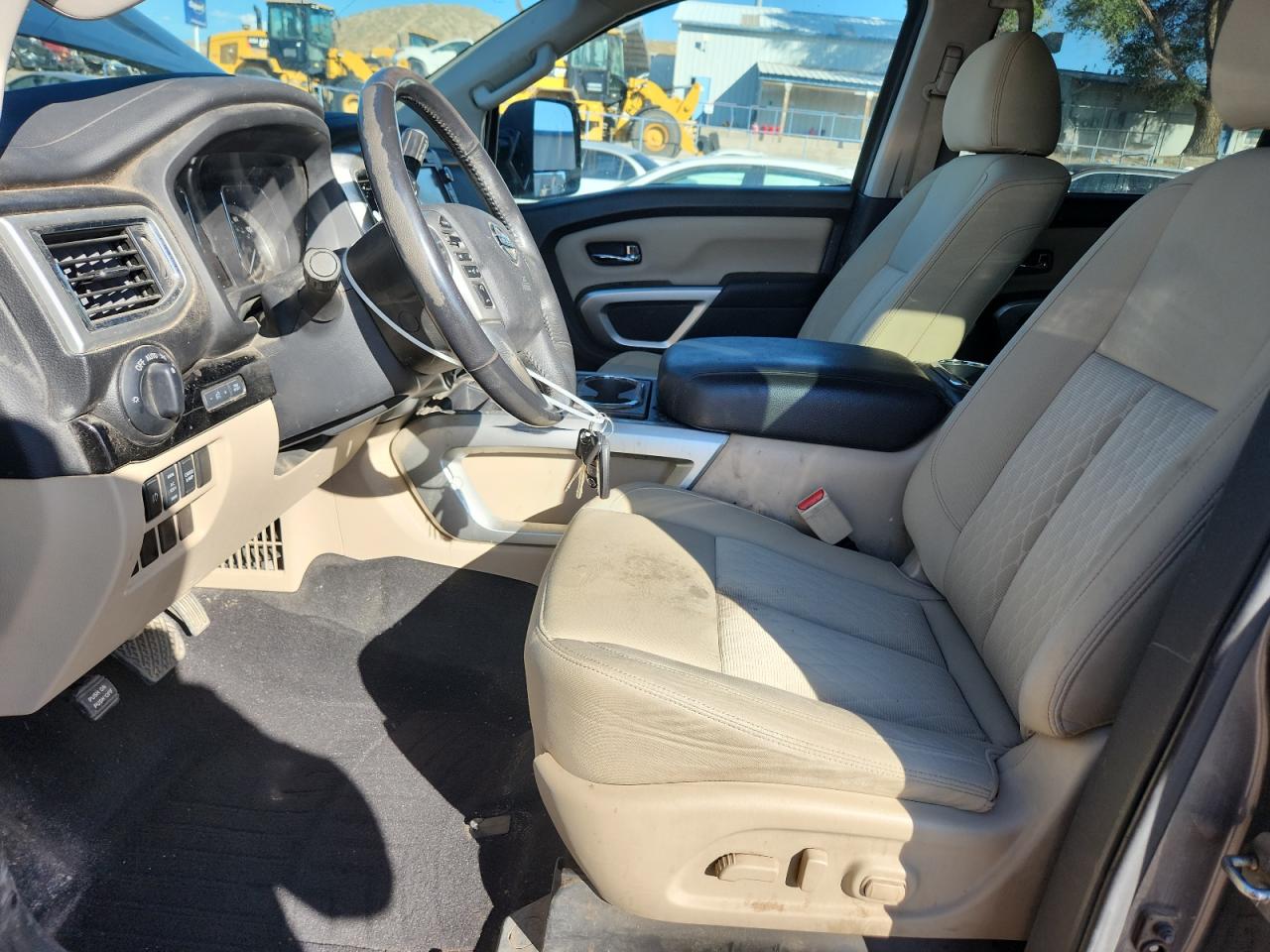 2017 Nissan Titan Sv VIN: 1N6AA1E56HN500512 Lot: 81644115