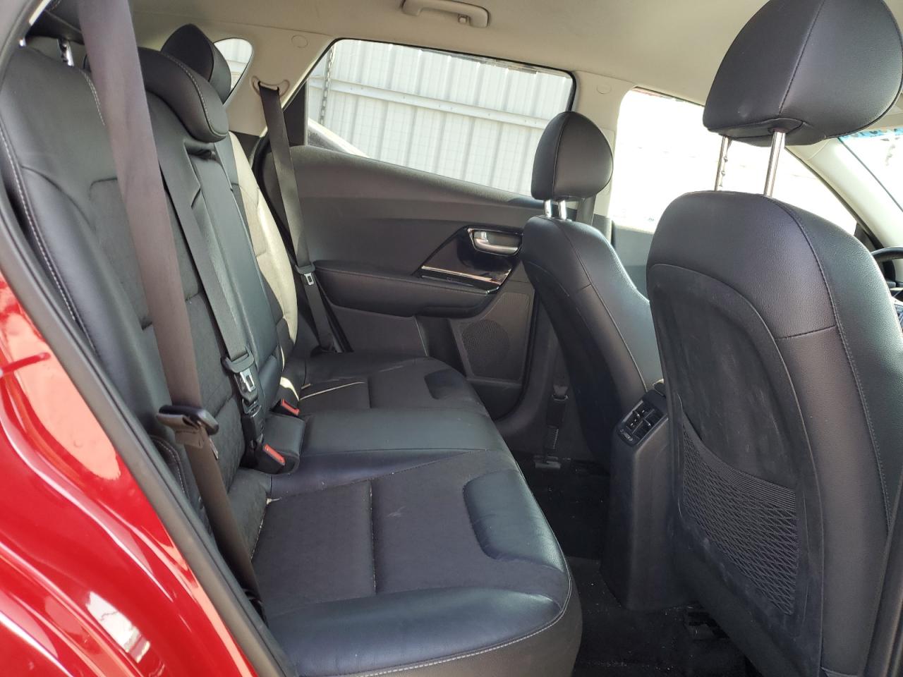 2017 Kia Niro Ex VIN: KNDCC3LC4H5050569 Lot: 89736045