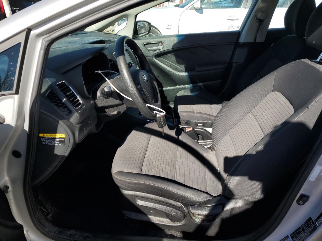 2018 Kia Forte Lx VIN: 3KPFL4A71JE223984 Lot: 86883585