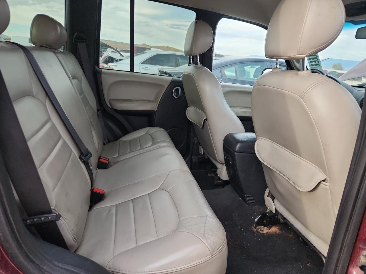 2002 Jeep Liberty Limited VIN: 1J8GL58K32W264976 Lot: 85903225