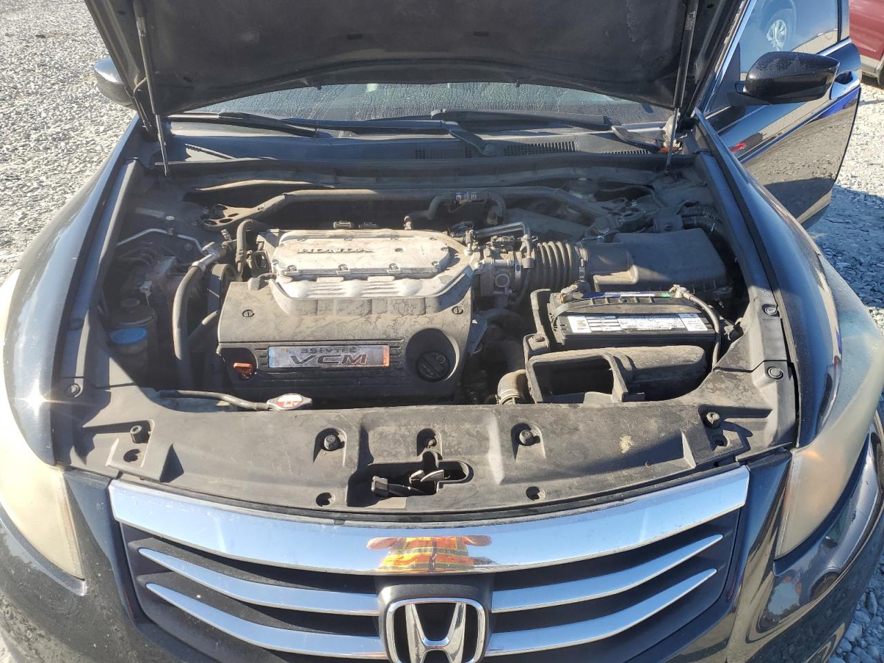 2011 Honda Accord Exl VIN: 1HGCP3F80BA012221 Lot: 84660575