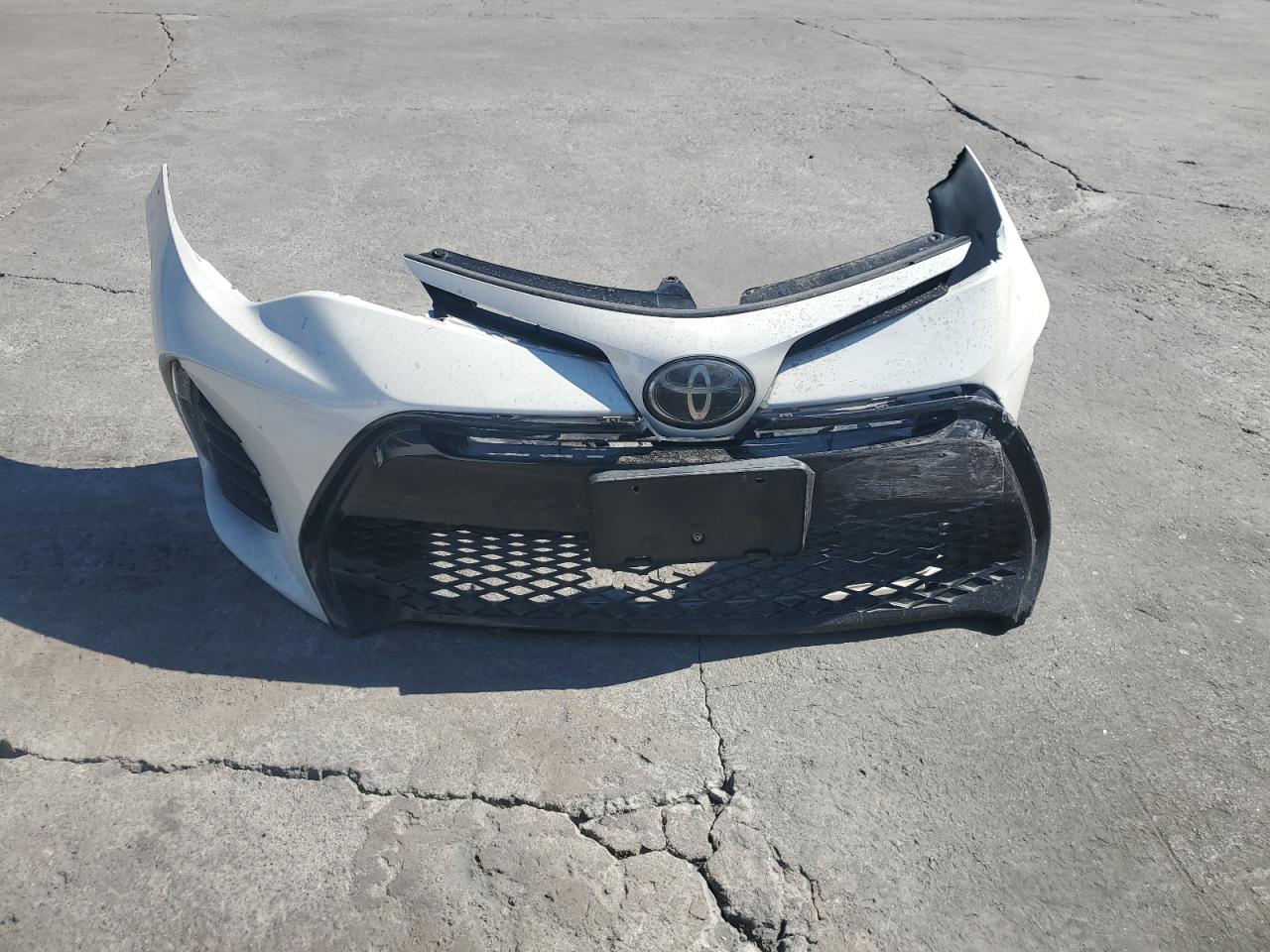 2017 Toyota Corolla L VIN: 5YFBURHE4HP655605 Lot: 85135585