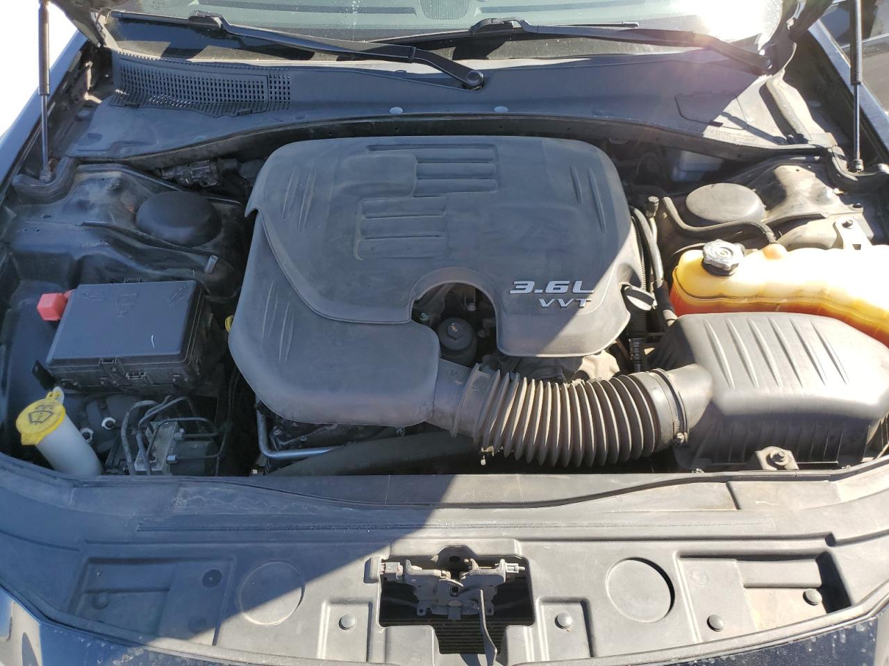 2013 Chrysler 300 S VIN: 2C3CCABG8DH586425 Lot: 82609745