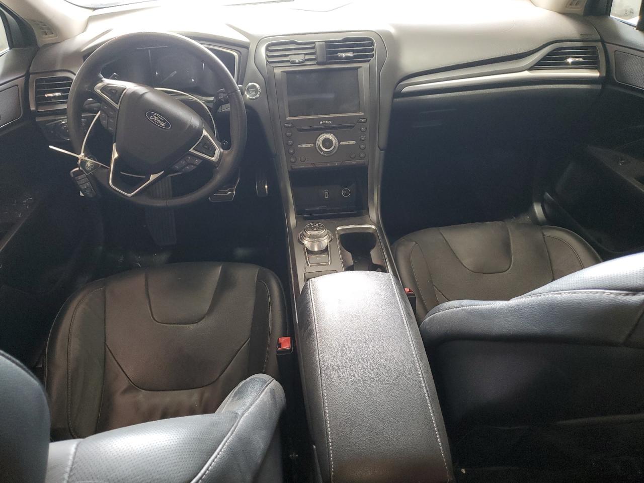 2018 Ford Fusion Titanium/Platinum VIN: 3FA6P0D96JR124134 Lot: 91062205