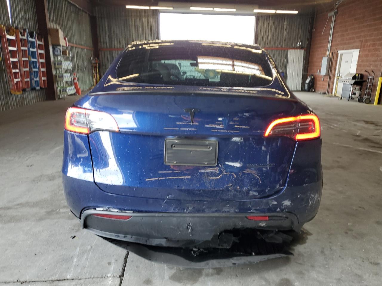 2023 Tesla Model Y VIN: 7SAYGDEE9PF815046 Lot: 86676295
