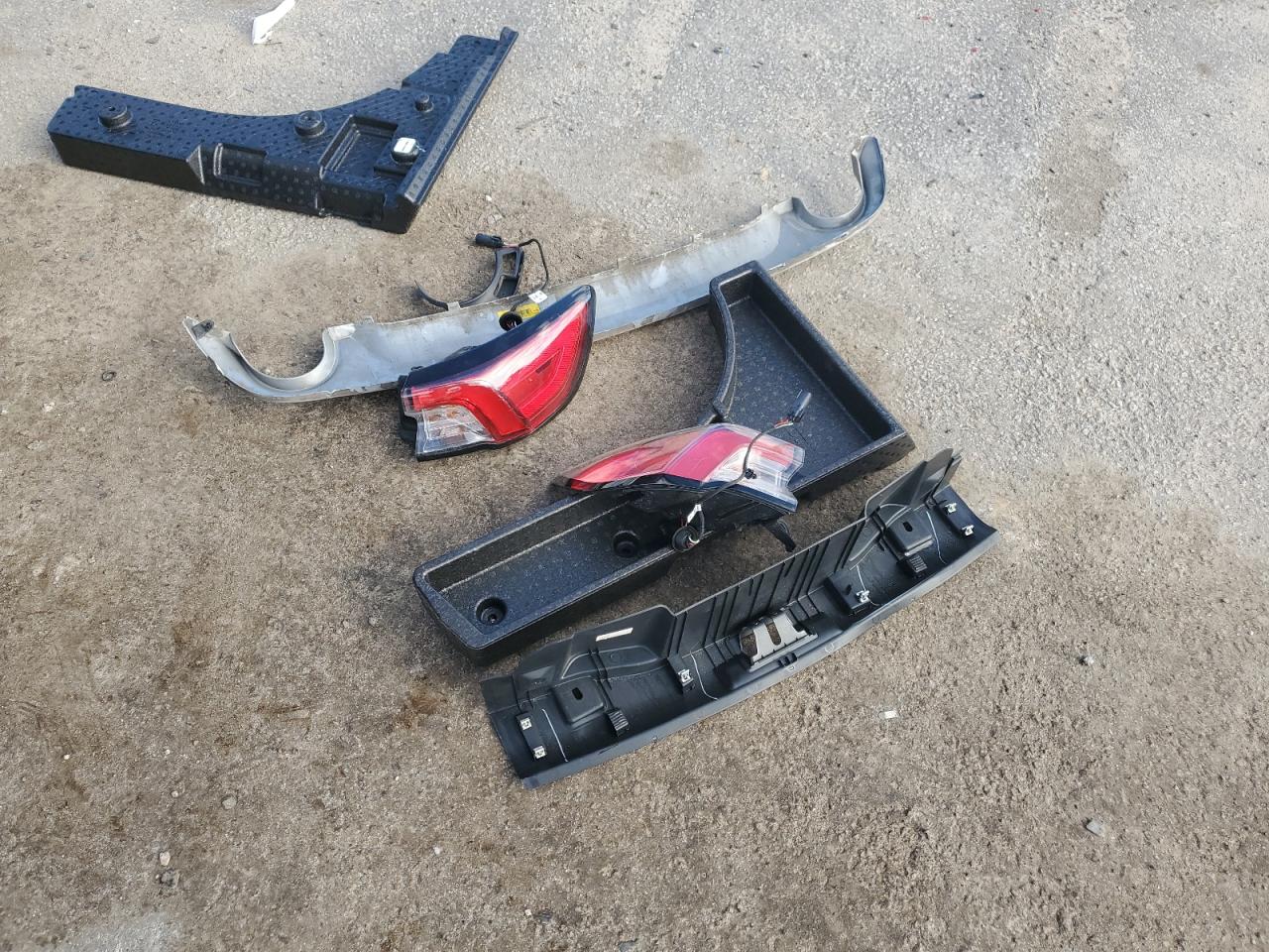 2020 Ford Escape Se VIN: 1FMCU9G62LUB55190 Lot: 90788195