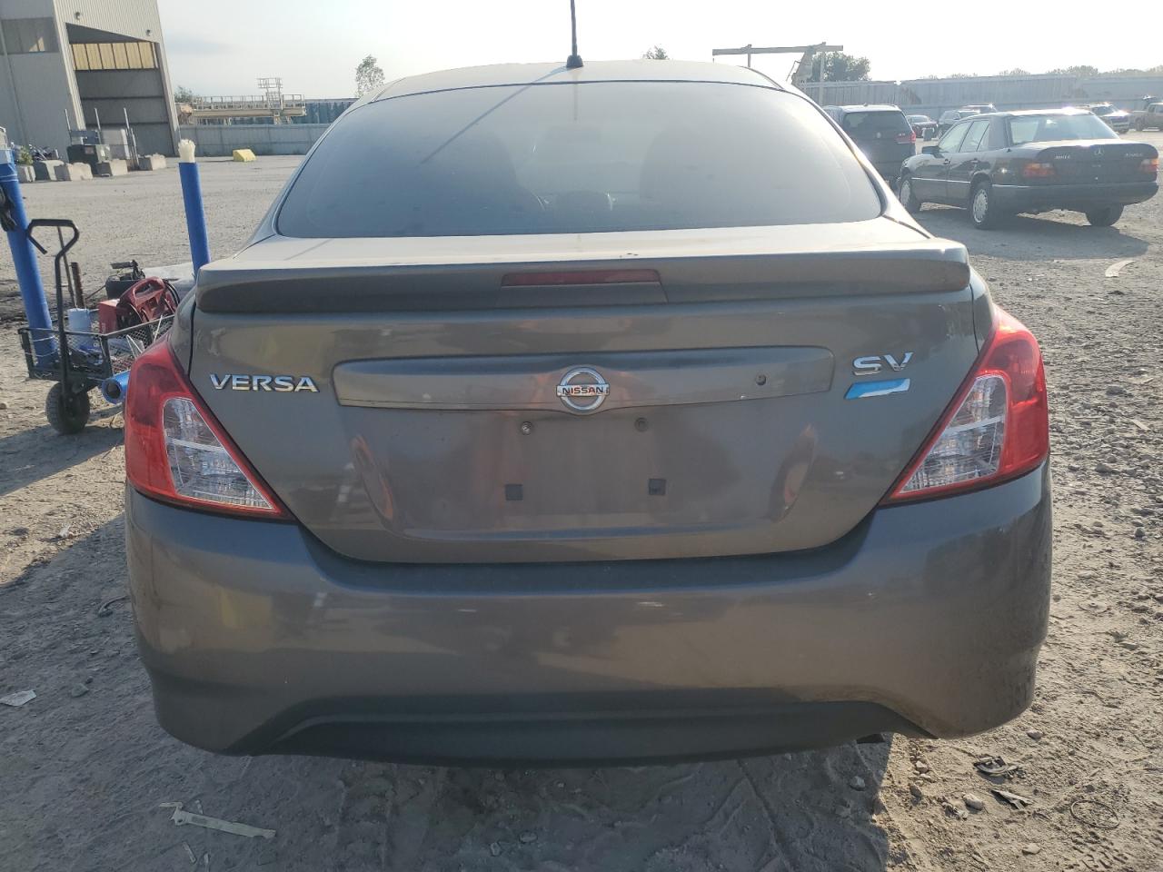 2016 Nissan Versa S VIN: 3N1CN7AP8GL861932 Lot: 82386845