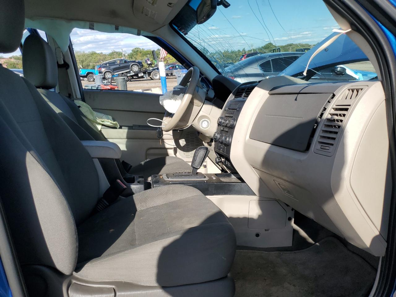 2011 Ford Escape Xls VIN: 1FMCU0C73BKA25780 Lot: 85857095